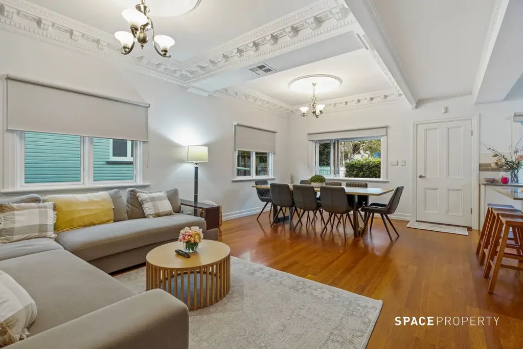 Highgate Hill 6कमरा Exceptional Dual Living Opportunity