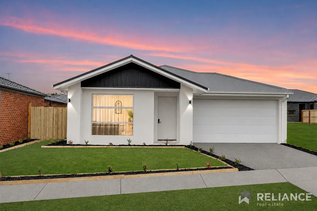 Sunbury 4બેડરૂમ Brand new home , ready to nest or invest
