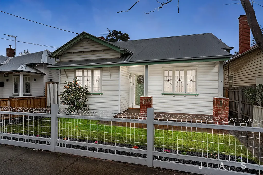 76 Empress Avenue, Kingsville, VIC 3012