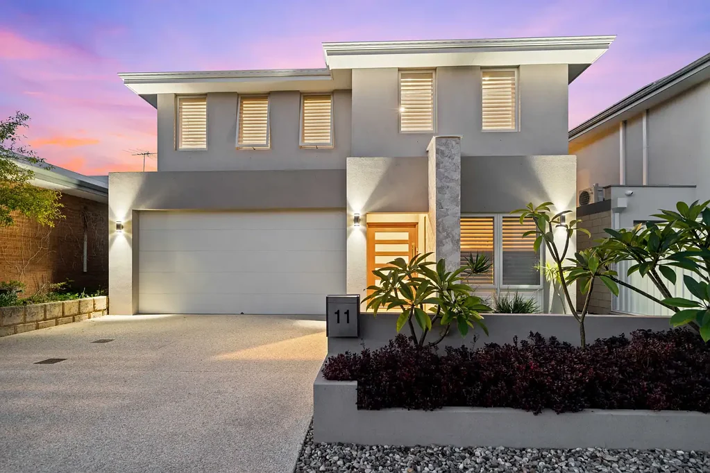 11 Pearsall Gardens, Mullaloo, WA 6027