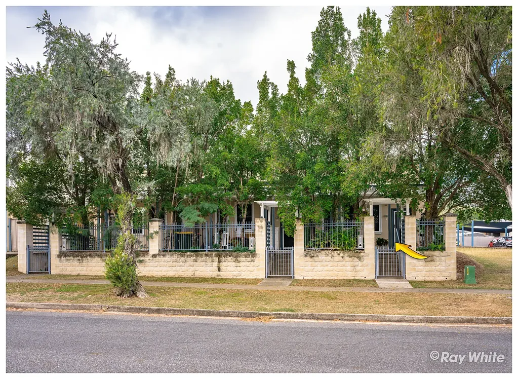 Frenchville 2ห้องนอน Modern Townhouse Living in the Heart of Frenchville