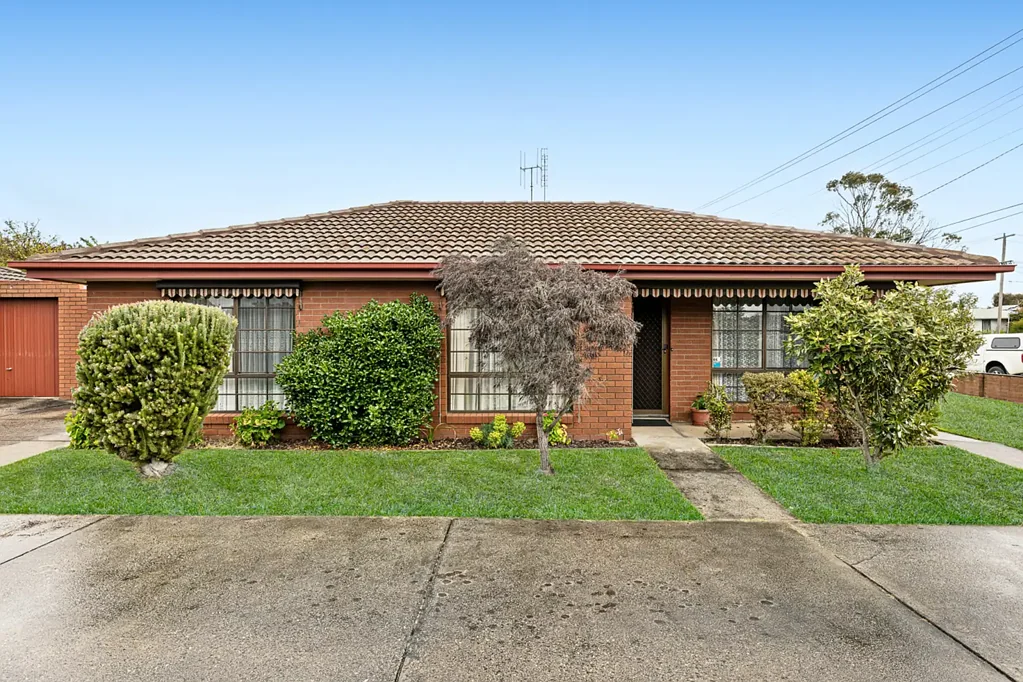 2/428 Gillies Street, Wendouree, VIC 3355