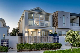 156 Reflection Boulevard, Jindalee