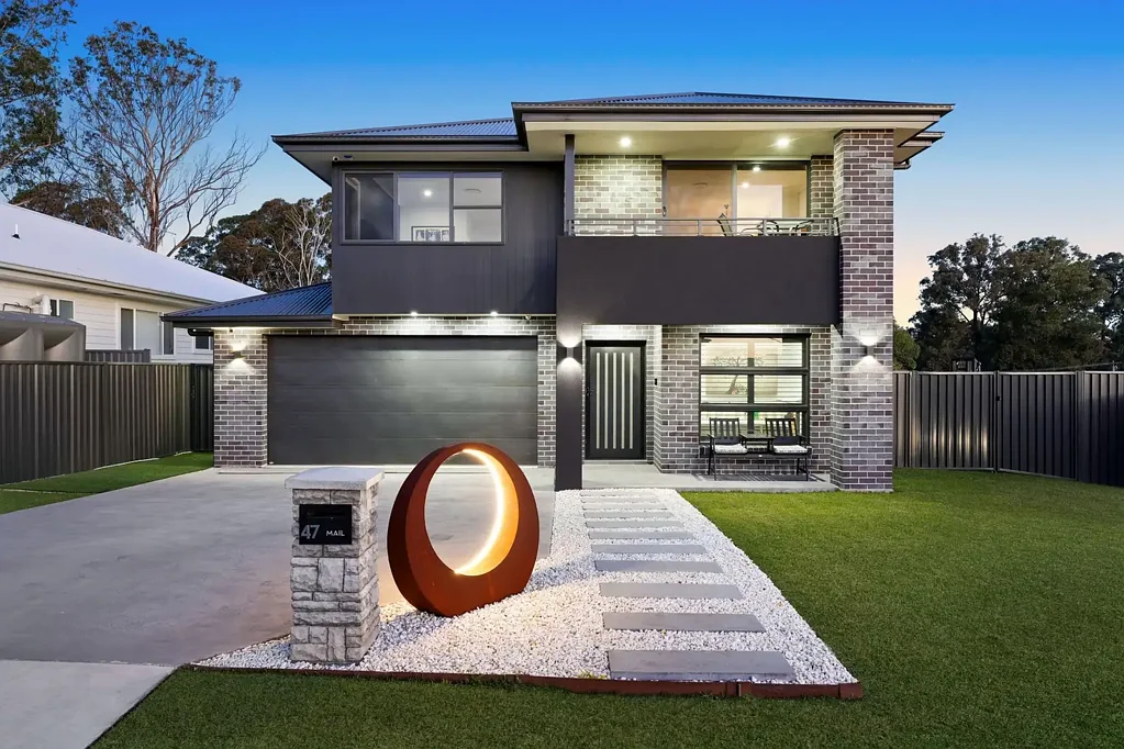 Tahmoor 4 Bedroom As-New Masterton Stunner with Side Access, Dual Living Potential & Prime Entertaining Spaces