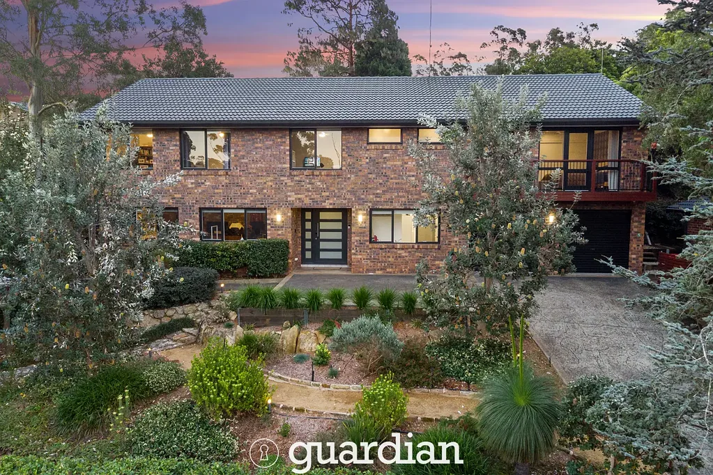 Glenhaven 5房 美丽的家庭娱乐住宅 – 后院朝北，占地900平方米 Beautiful family entertainer – north to rear on 900sqm