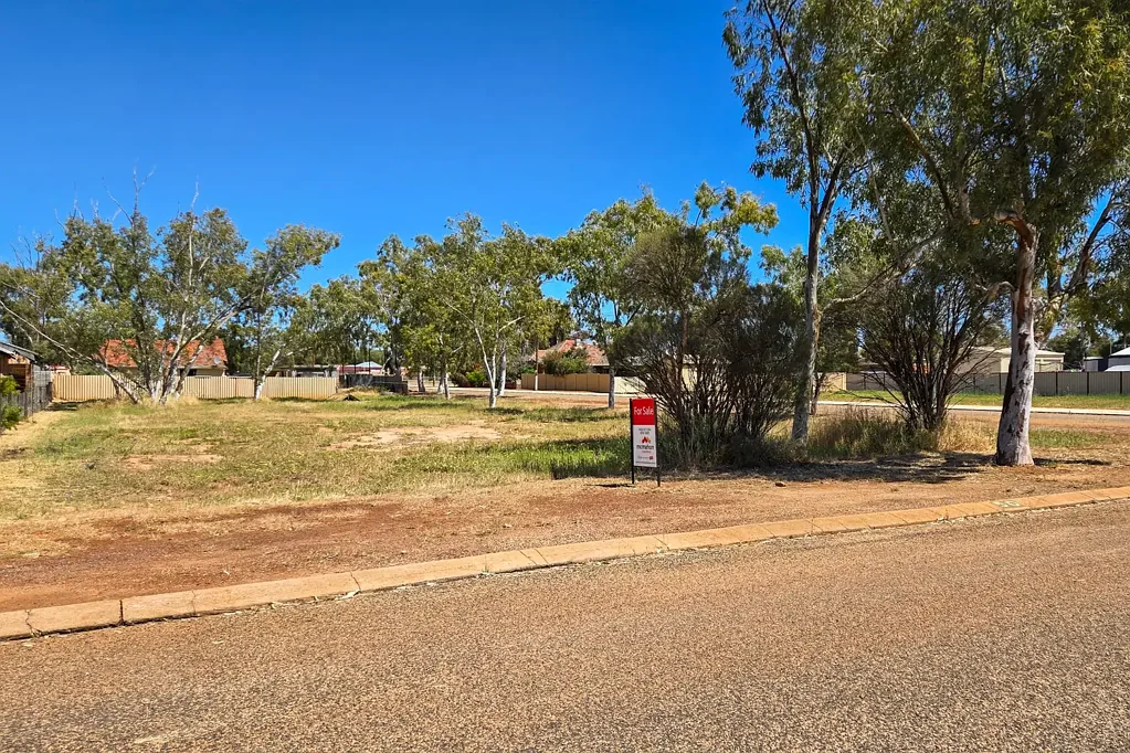 Morawa Exceptional R10/R30 Development Site Awaits!