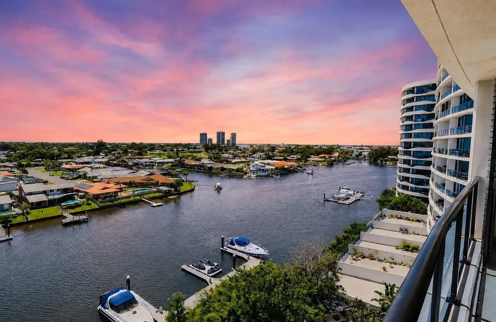 Biggera Waters 2Zimmer Waterfront Lifestyle Living with Resort-Style Luxury at Waterpoint Residences