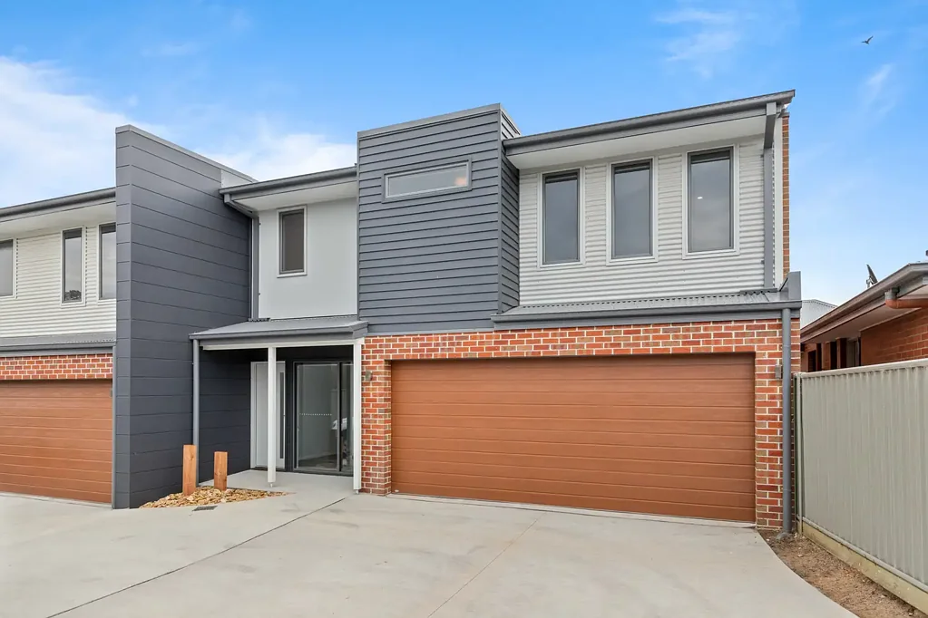 UNIT IN QUIET CENTRAL REDAN COMPLEX