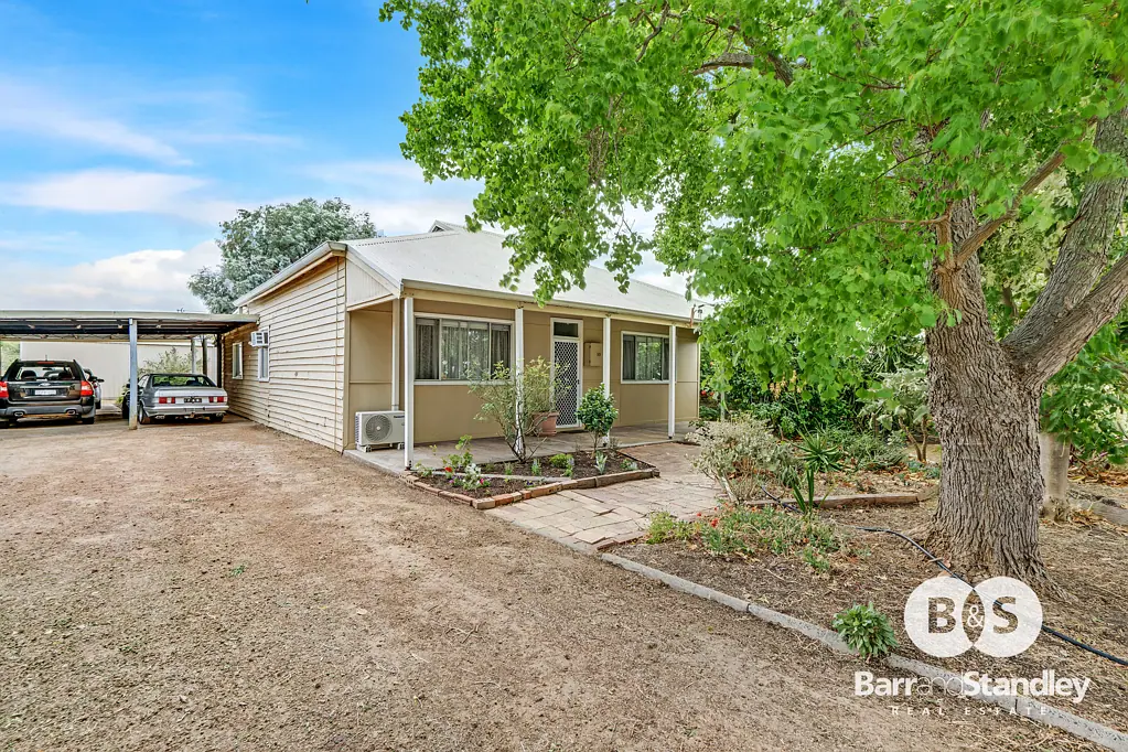 10 Clarke Street, Burekup, WA 6227