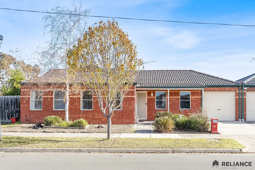 1a Spring Valley Avenue, Craigieburn, VIC 3064