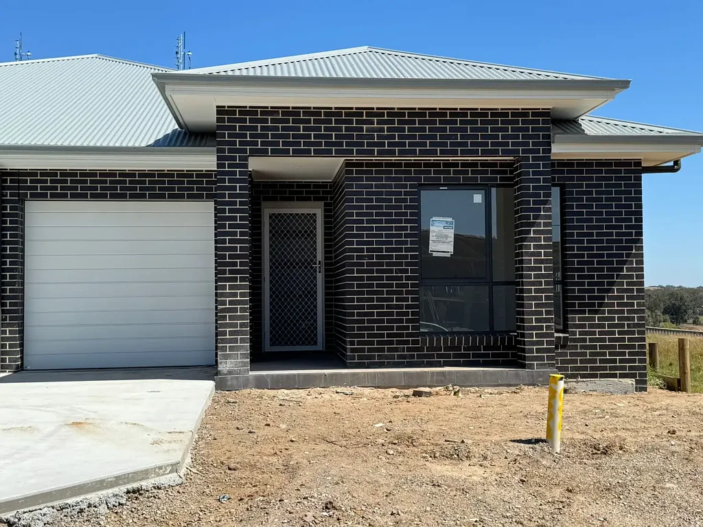 Farley 3Habitaciones Brand New House on a large 515+ sqm land – Stylish, Spacious & A Rare Opportunity