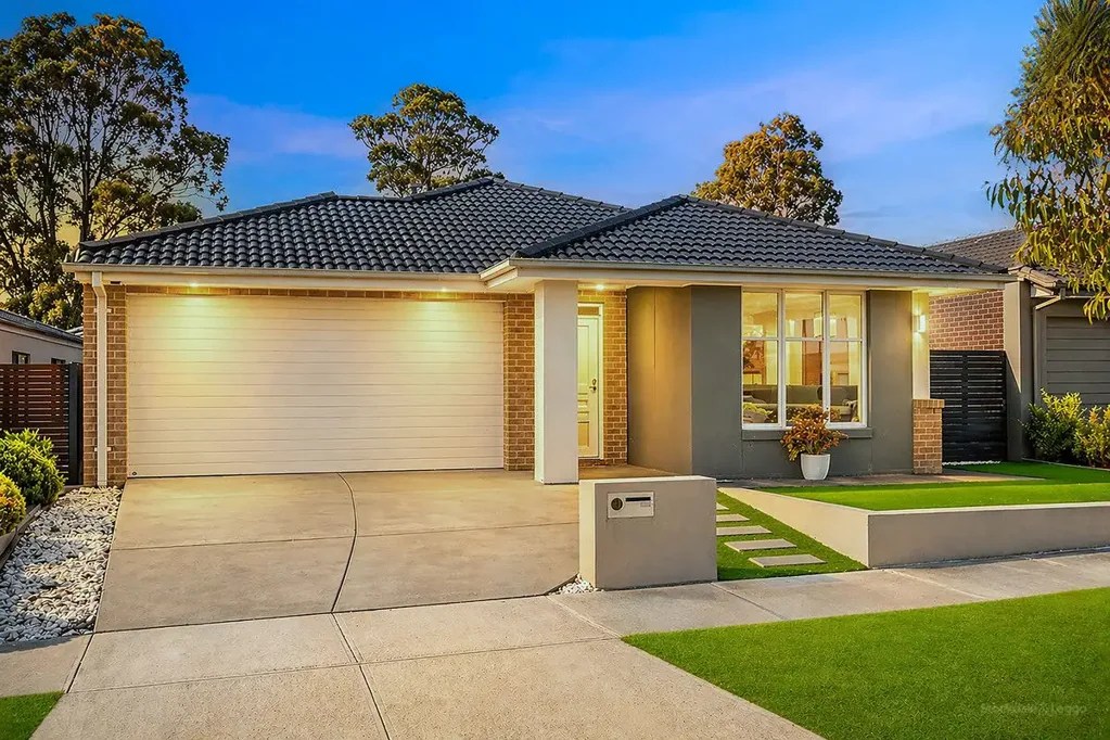 Cranbourne 4chambre Modern Family Living in a Convenient Cranbourne Location