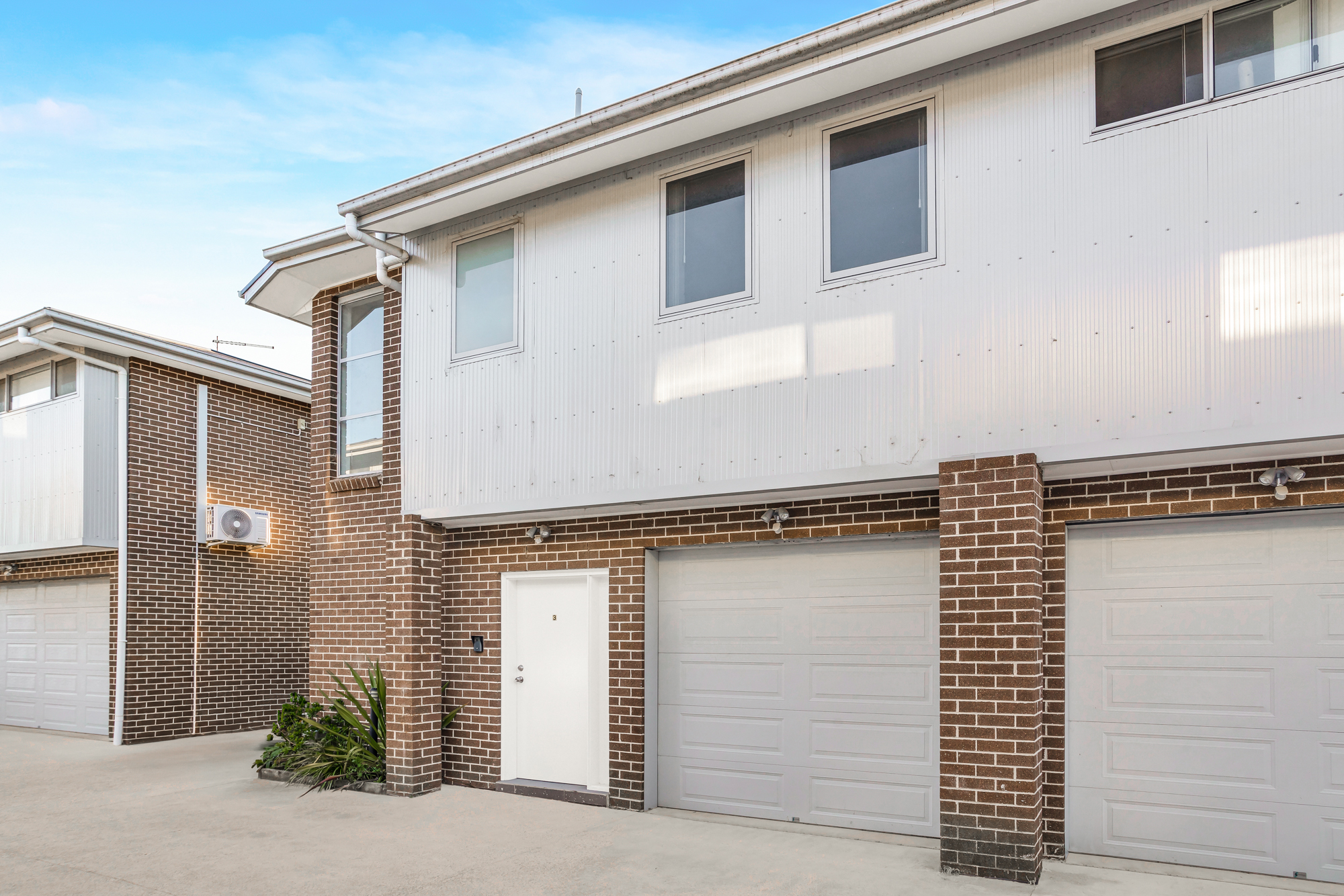 UNIT 3 74-76 IRWIN ST, WERRINGTON NSW 2747, 0 ห้องนอน, 0 ห้องน้ำ, Townhouse