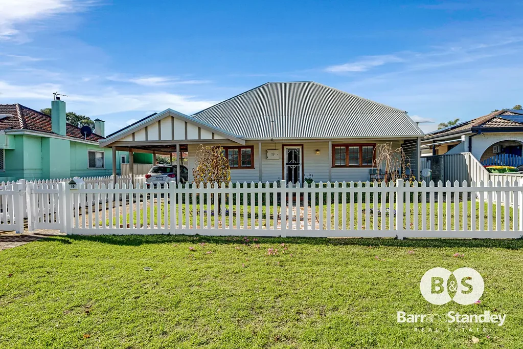 South Bunbury 2Moenga CHARACTER and CLASS in a CONVENIENT LOCATION
