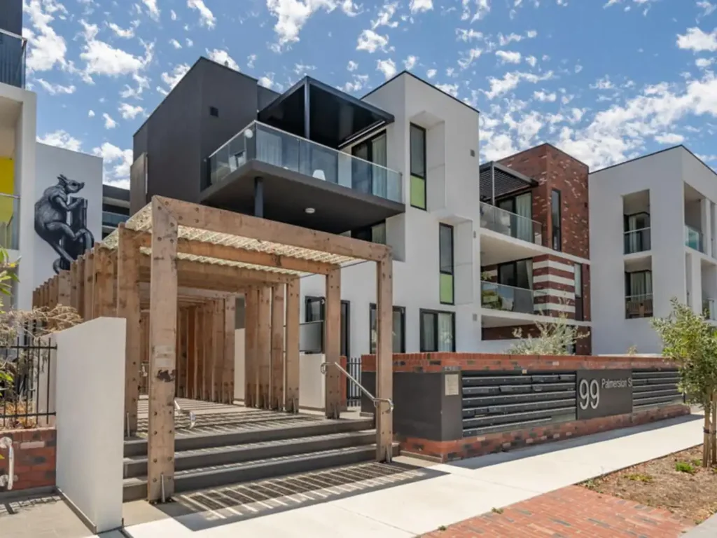 1 by 1 at The Bottleyard Apartments