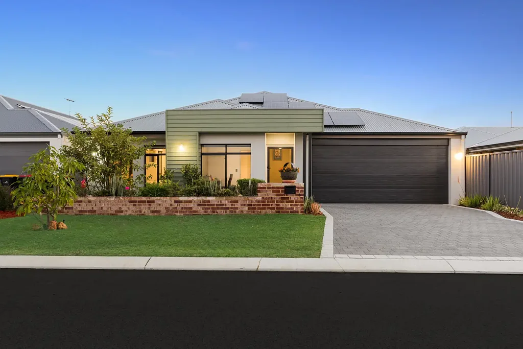 Forrestdale 5 Bedroom Perfect family home with space & style
