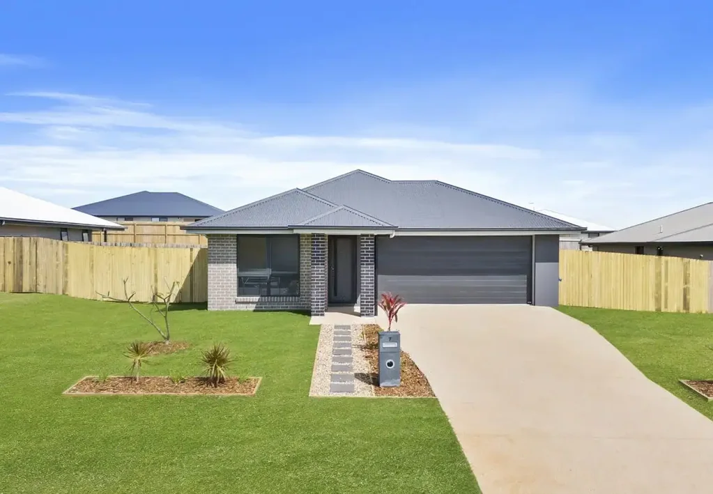 4 Bedroom Home in Popular Location!