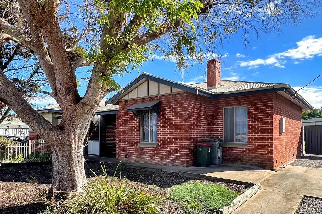 3 Bedroom Charmer with Patio & Shed