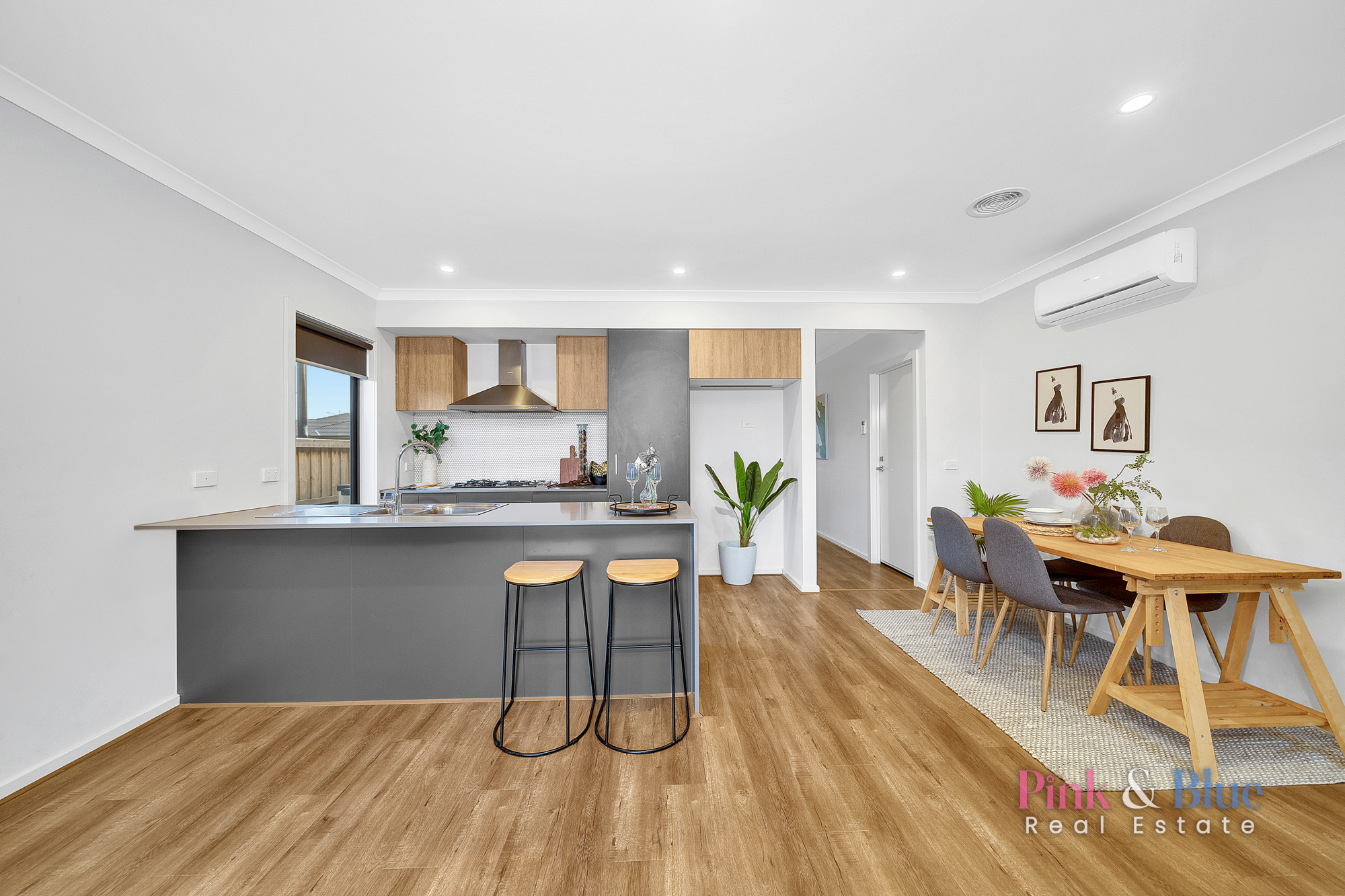 10 BURRIDGE ST, DEANSIDE VIC 3336, 0房, 0浴, House