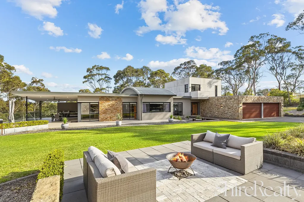 Kenthurst 8房 占地五英亩的豪华多代同堂庄园 Luxurious multi-generational estate on five acres