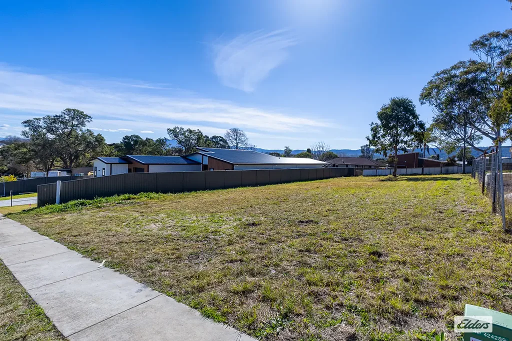 Bega  RARE VACANT BUILDING BLOCK - 902m²