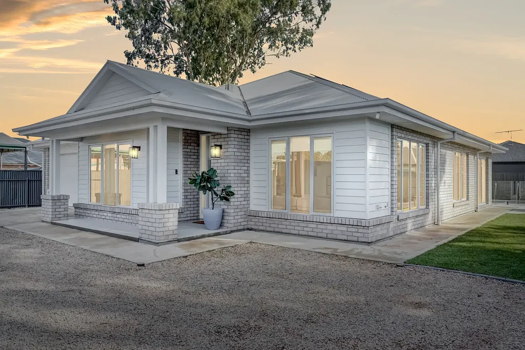 Willaston 5房  Spacious, Private and Beautifully Finished