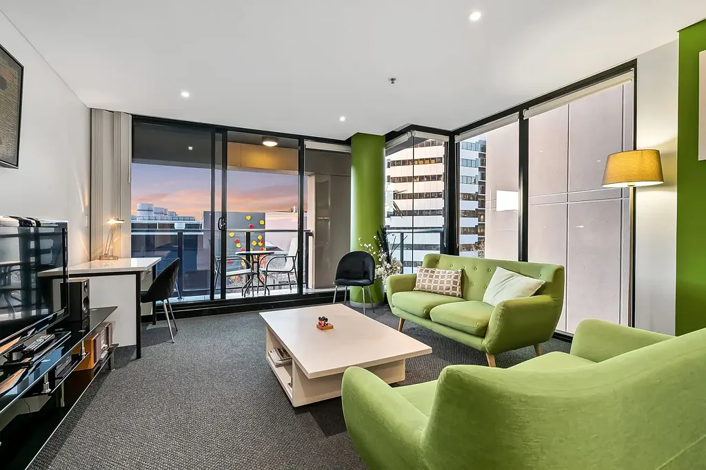 Adelaide 2Habitaciones Lock up & Leave Lifestyle Apartment with endless investment opportunities!