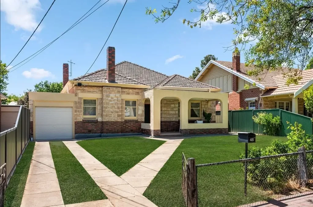 Timeless Art Deco Elegance in Prestigious Tusmore