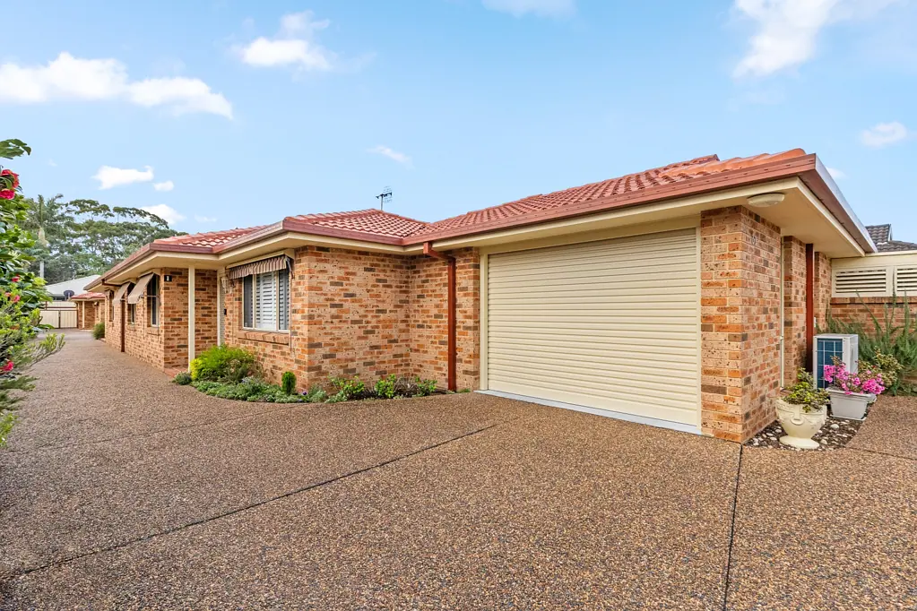 Ettalong Beach 3房  Stunning Villa in The "Fish Streets"