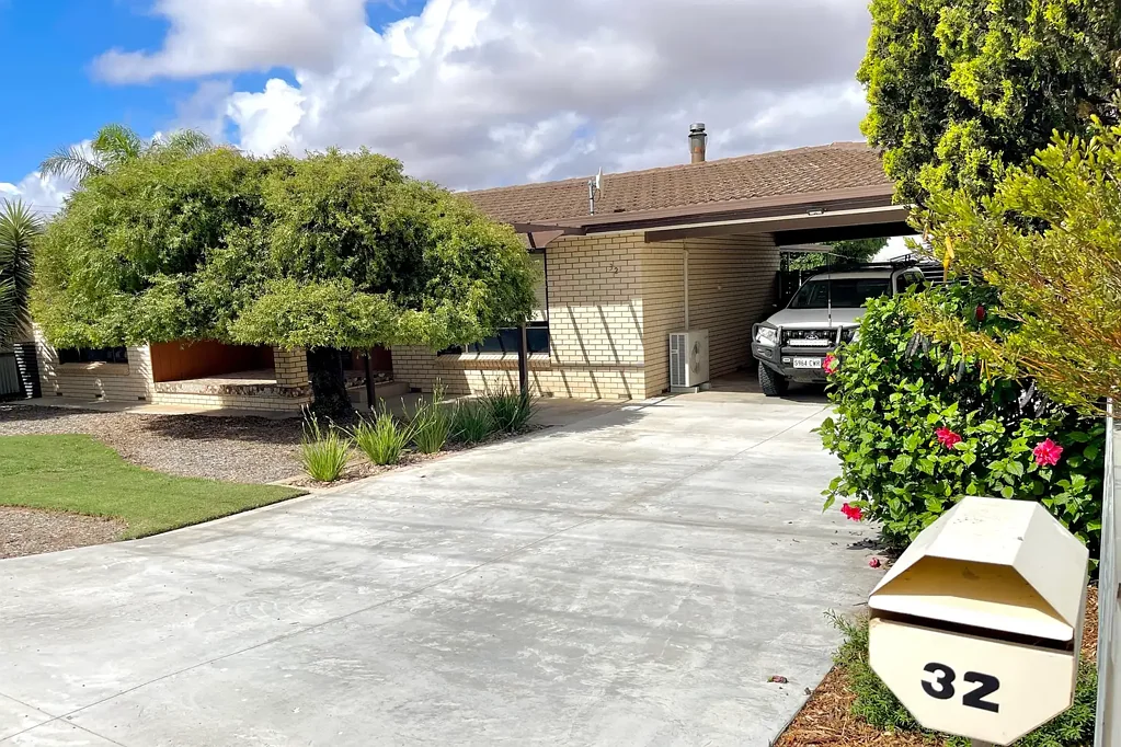 Ceduna 3 Bedroom Beautifully Updated Brick Family Home in a Fantastic Ceduna Location