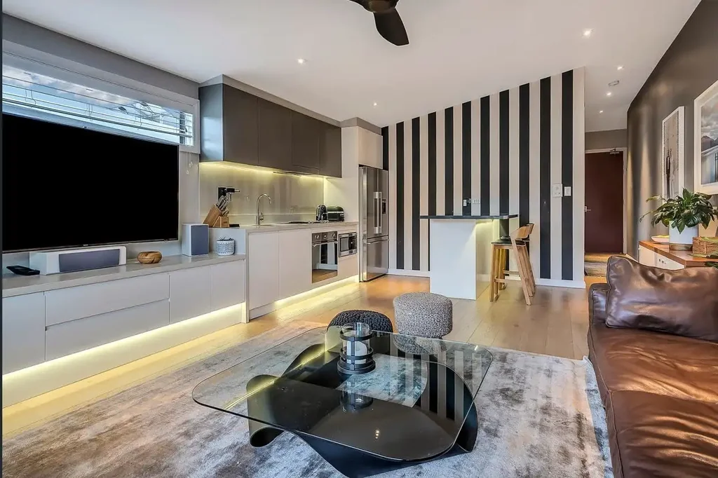 Luxury One-Bedroom Penthouse in Exclusive Boutique Development