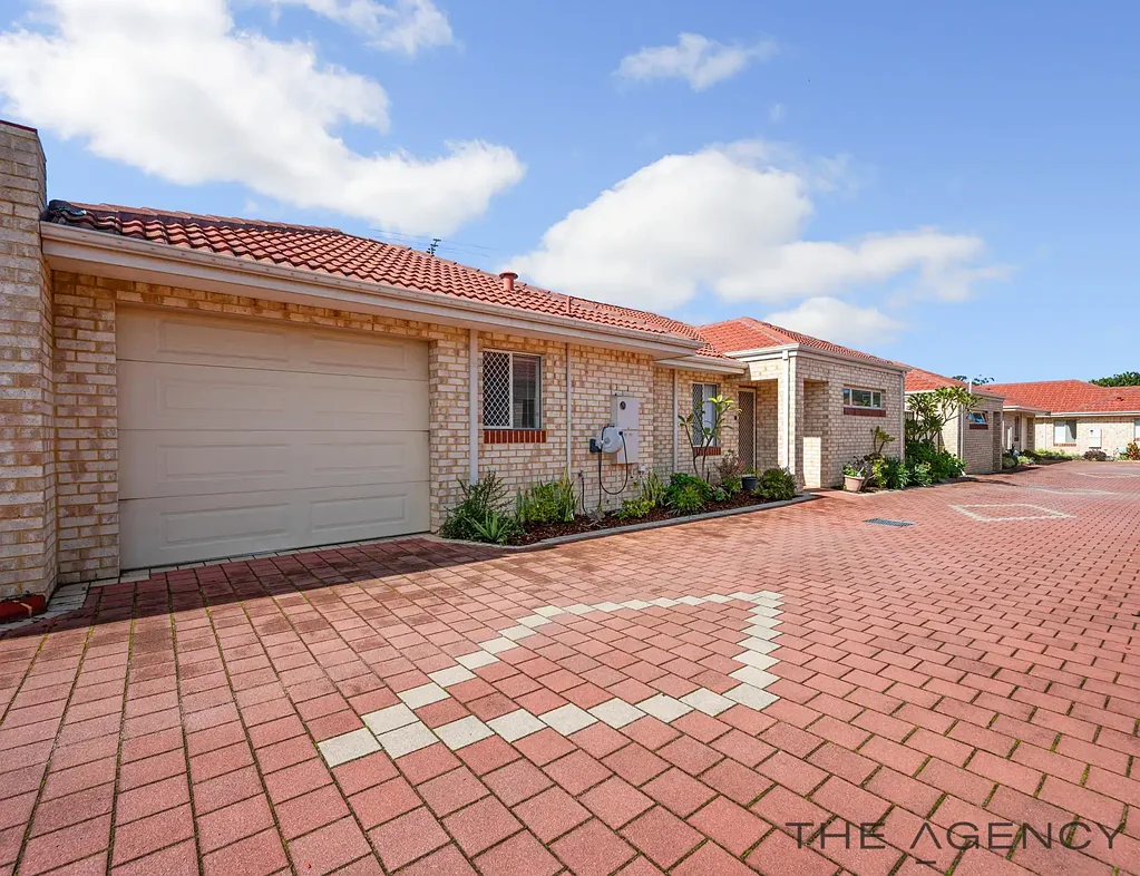2/149 Hale Road, Forrestfield, WA 6058