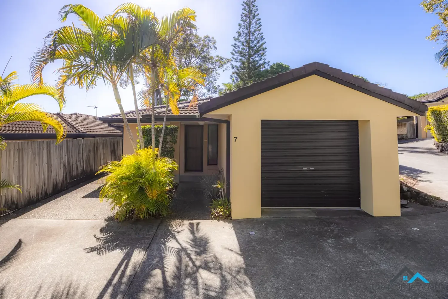 13 SCHNEIDER AV, LABRADOR QLD 4215, 2房, 2浴, Unspecified