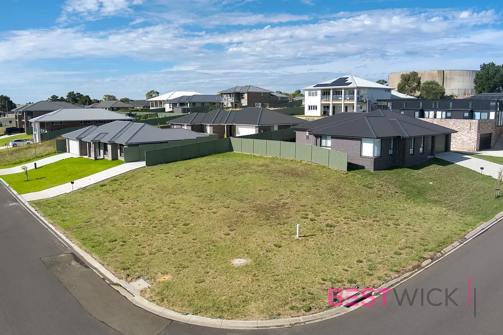 Kelso  Corner Block with Expansive Views