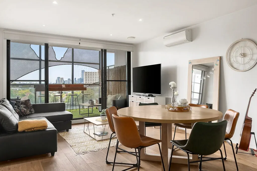 St Kilda 2房 海景公寓 现代简约风 智能化设计 黄金地段 近CBD Sophisticated Contemporary in blue-chip location