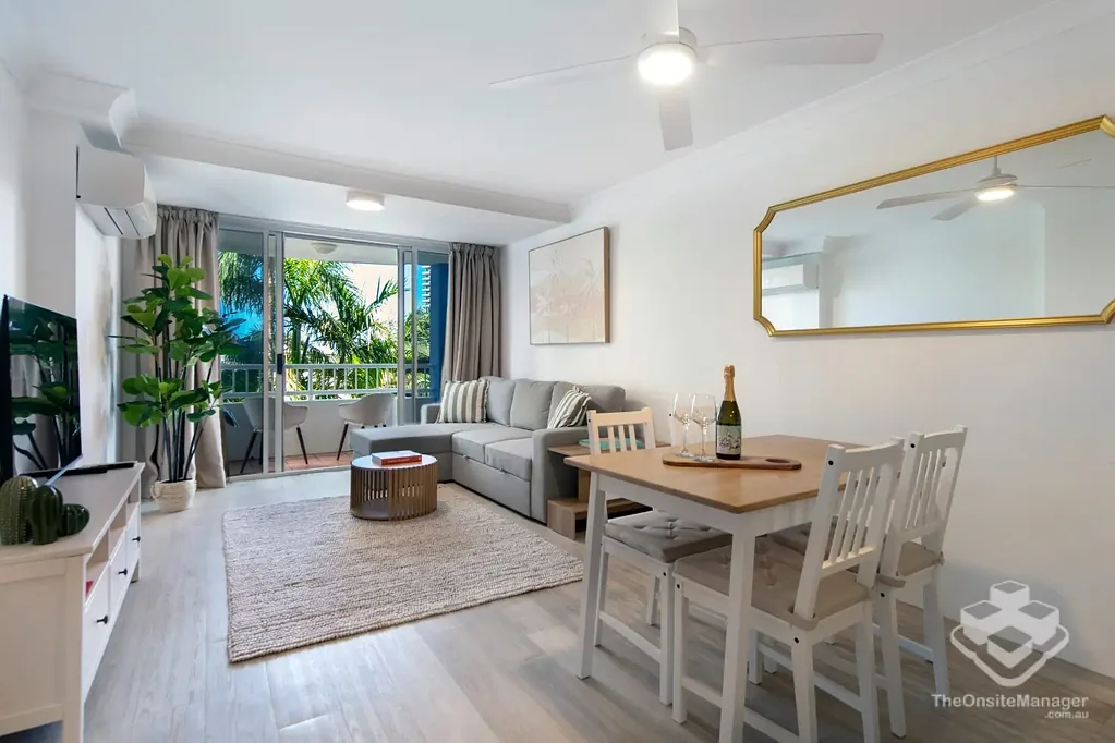 Broadbeach 1બેડરૂમ Beautifully Renovated Broadbeach Apartment — Walk to Everything