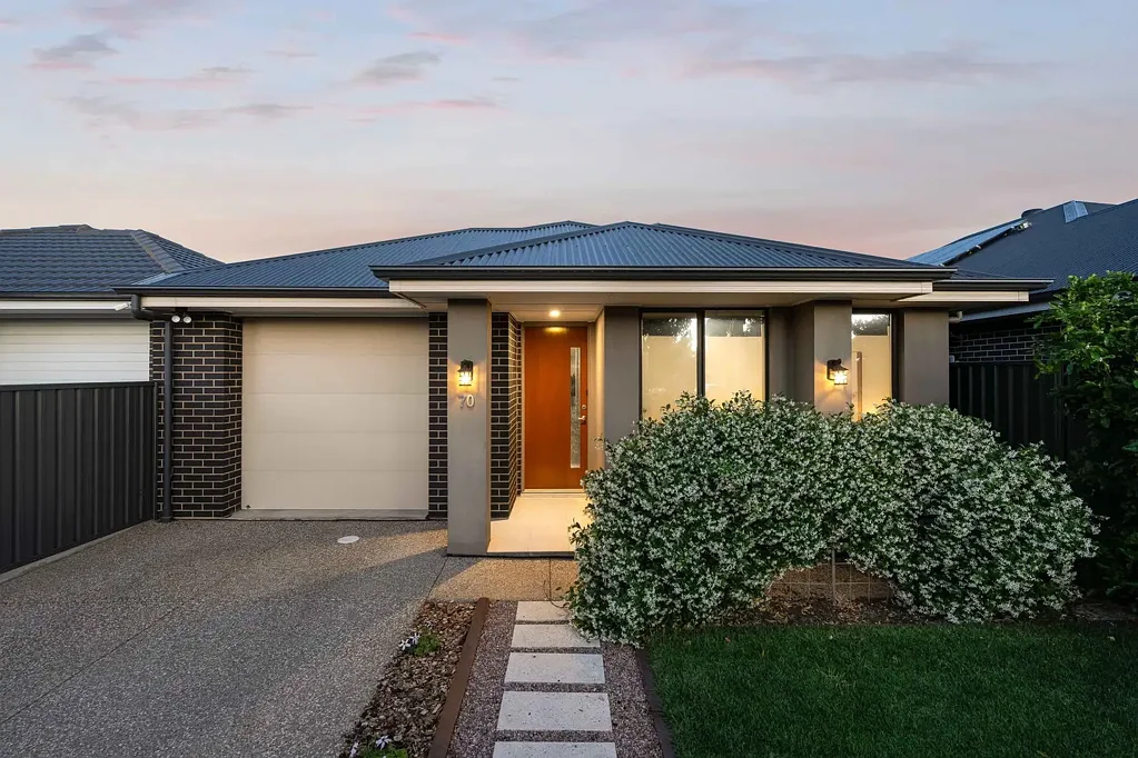 Morphettville 4Kwarto Everyday Family Living with Room to Entertain