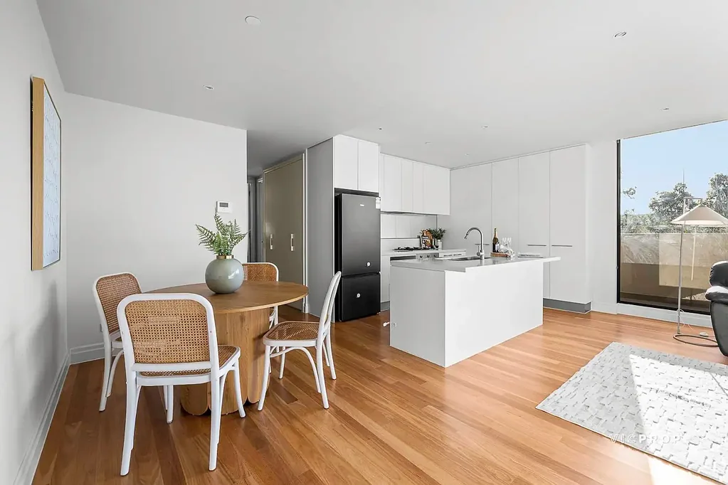 411/7 Berkeley Street, Doncaster, VIC 3108