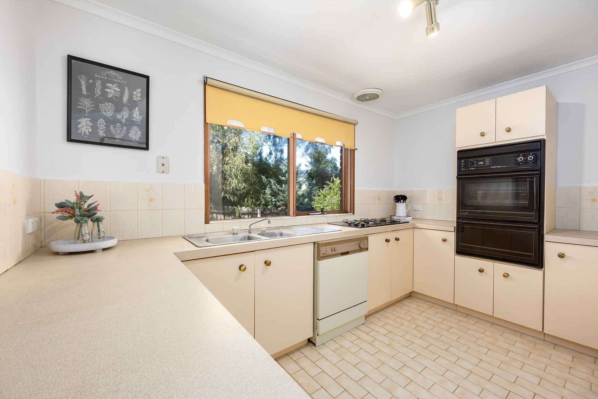 UNIT 11 474-476 WAVERLEY RD, MOUNT WAVERLEY VIC 3149, 0 Bedrooms, 0 Bathrooms, Unit