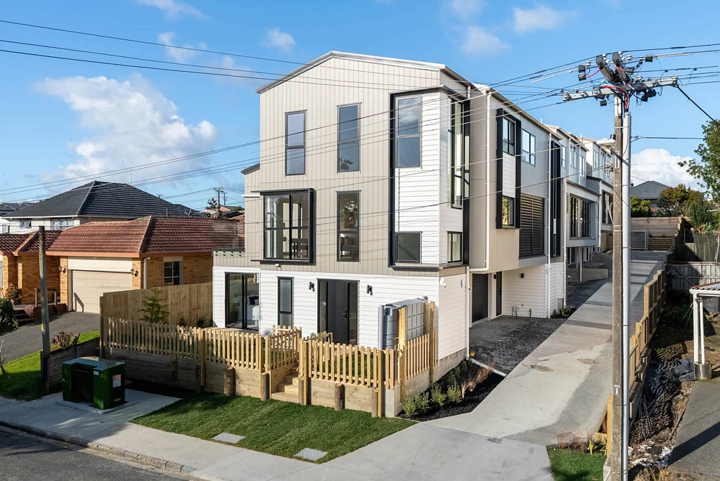 New Lynn 3कमरा Your First Home Starts Here