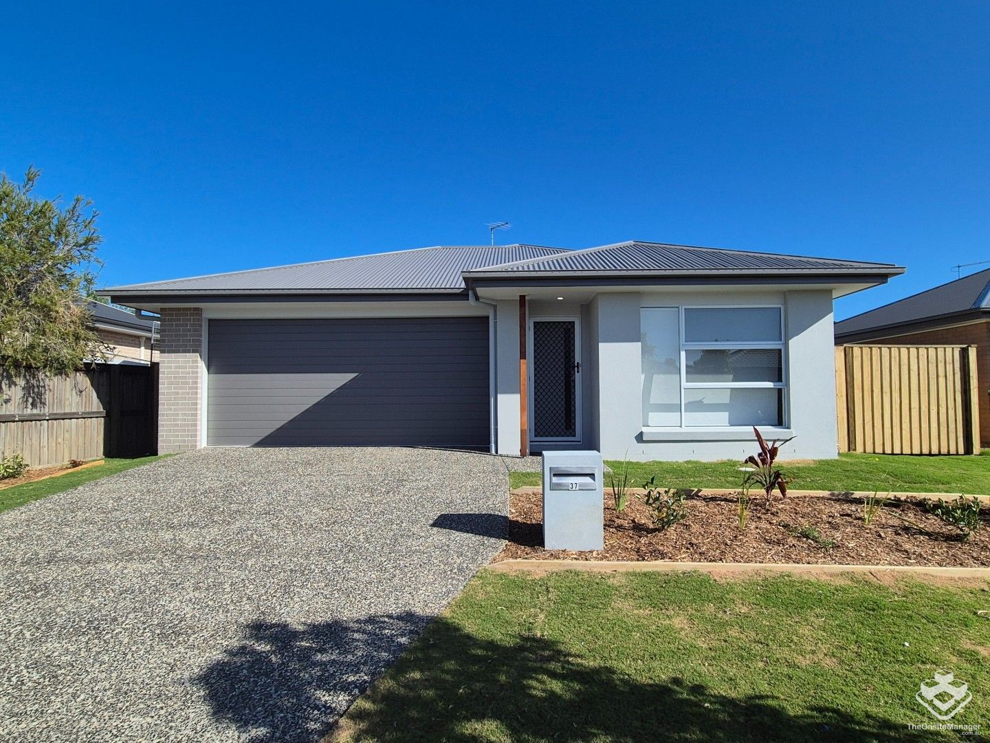 37 JOHN ST, WALLOON QLD 4306, 0房, 0浴, House