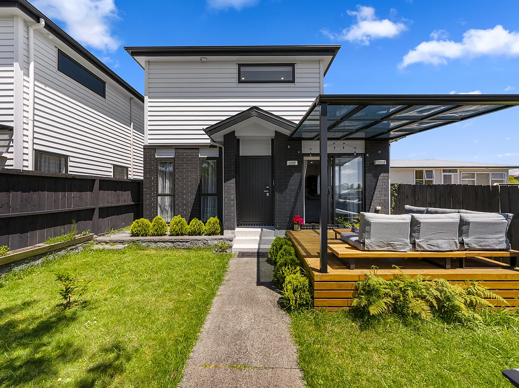 11 Friesian Drive, Mangere, Manukau City, Auckland
