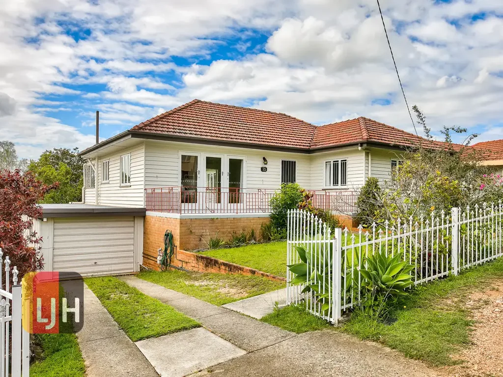 CHARMING 3 BEDROOM HOME IN CENTRAL LOCATION
