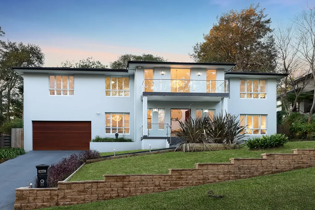 St Ives 5 Bedroom Contemporary style and sophistication, prime school zonings