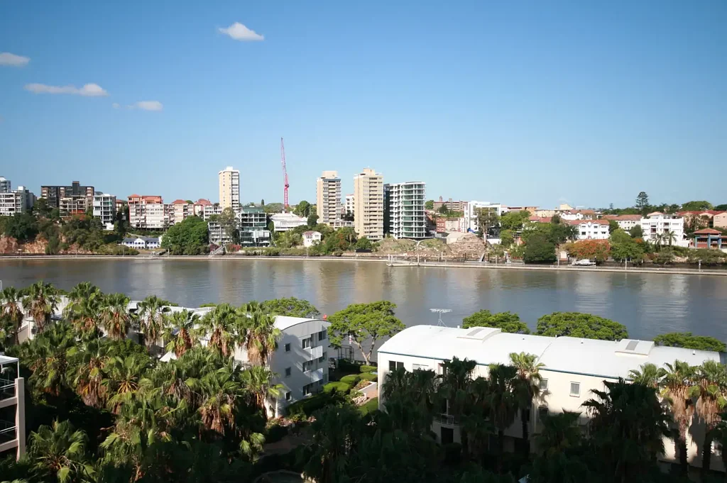 Spacious One Bedroom unit with Spectacular River Views!