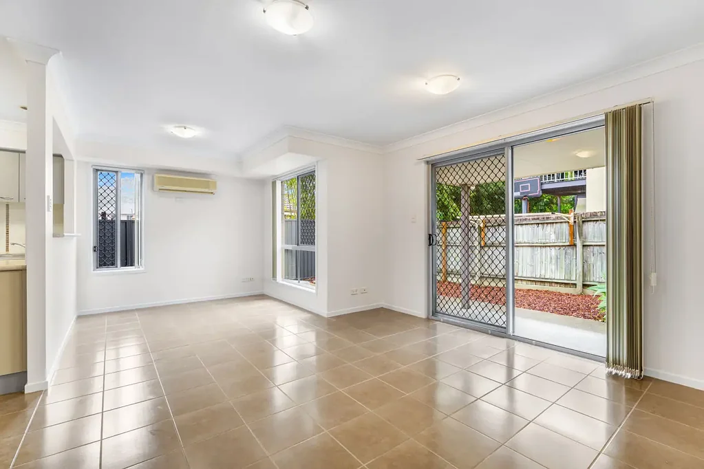Meadowbrook 3 Bedroom End Townhouse Offering Comfort, Convenience and Low-Maintenance Living