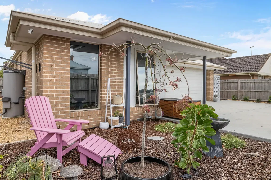North Wonthaggi 3कमरा Parkes Yourself Here: The Ultimate Low-Maintenance Lifestyle!
