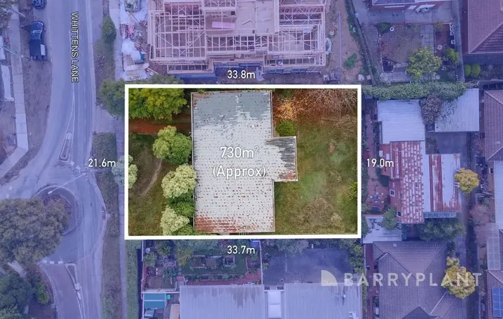 Doncaster 3 Slaapkamer Prime 730sqm (Approx.) Allotment with Development Potential and Endless Views of the Danenong Ranges!