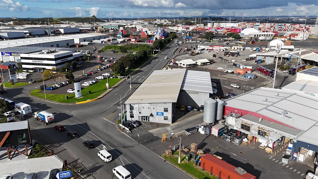 Onehunga  High-Profile Neilson St Warehouse & Yard Combination