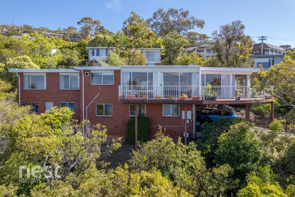 1 Cartela Street, Sandy Bay, TAS 7005